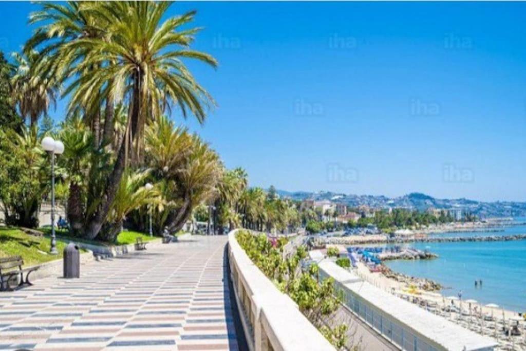 Appartamento Centralissimo Sanremo Exteriör bild