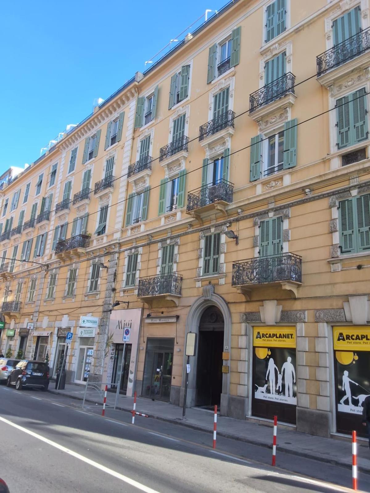 Appartamento Centralissimo Sanremo Exteriör bild
